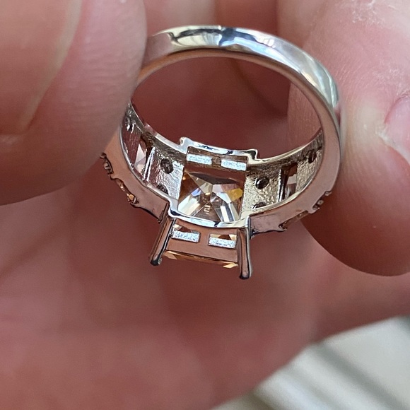 NIB Sterling silver and Morganite ring 💍 - Picture 8 of 9